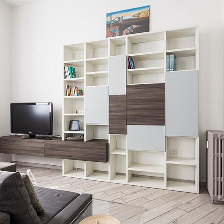 Spacious Retreat Steps From Lambrate Metro- Via Pacini Milão Exterior foto