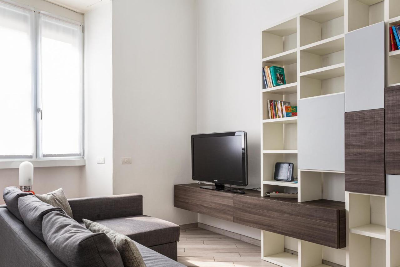 Spacious Retreat Steps From Lambrate Metro- Via Pacini Milão Exterior foto